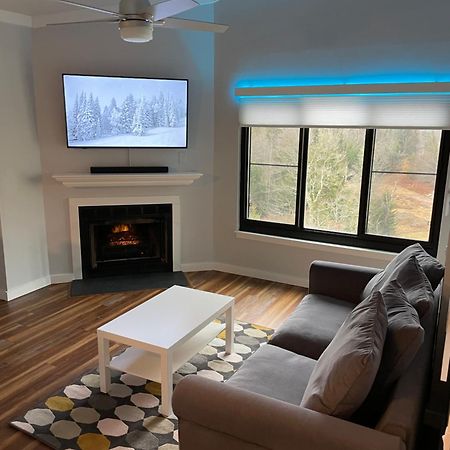 Modern Condo With Ski In & Ski Out - Silver Creek Lodge, Snowshoe Zewnętrze zdjęcie